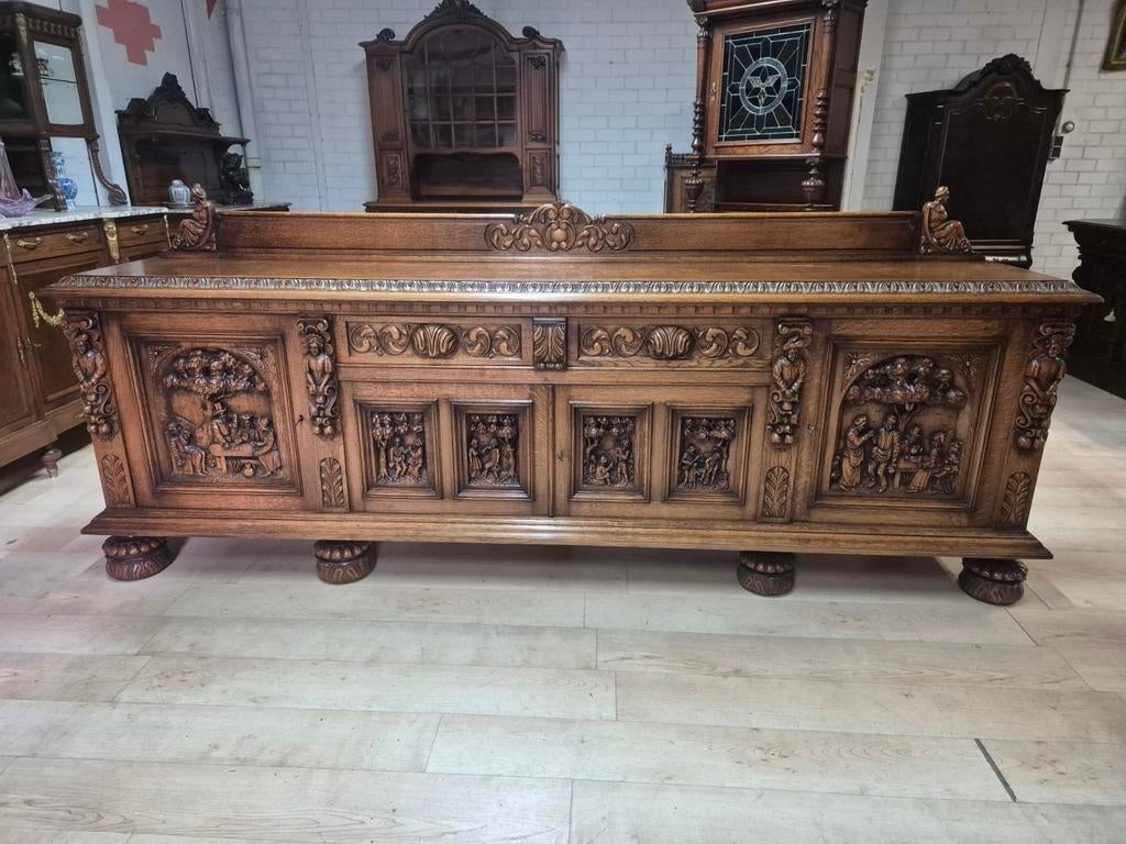 Tudor eetkamer, Ophalen