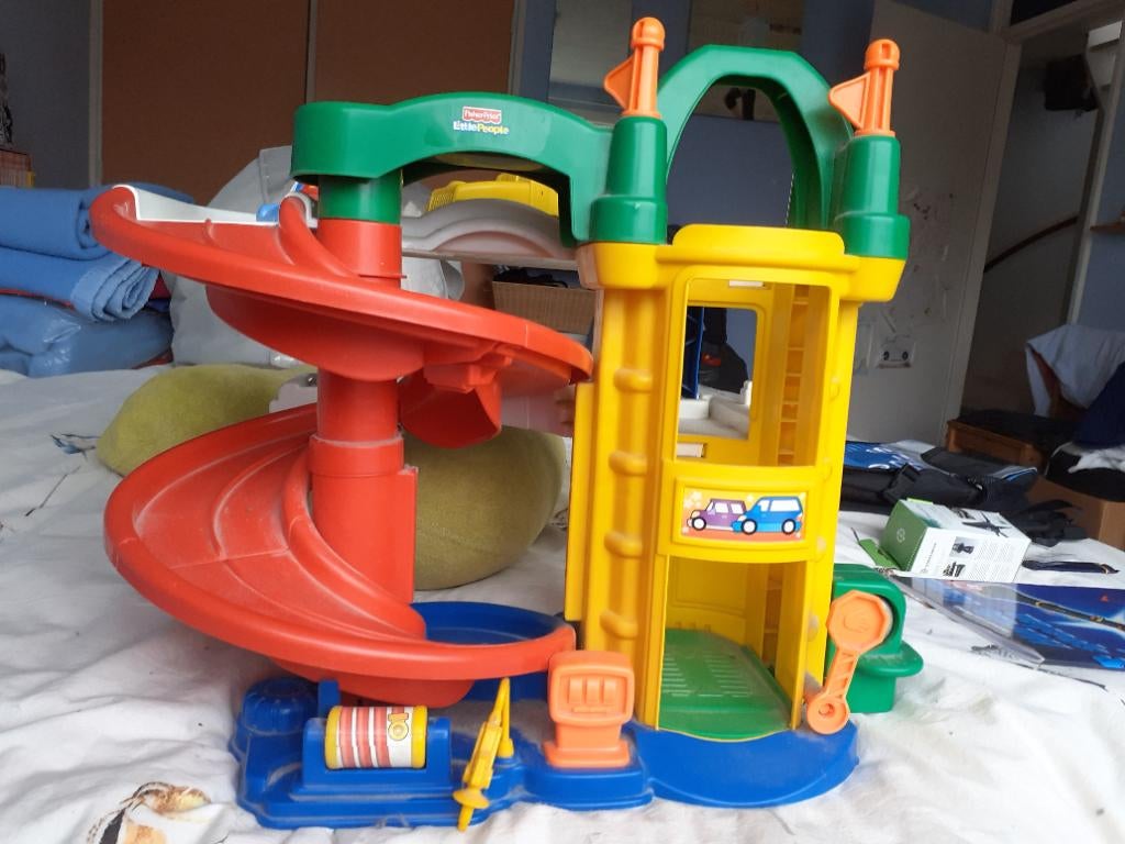 Fisher Price Little People garage, Ophalen, Zo goed als nieuw, Speelset