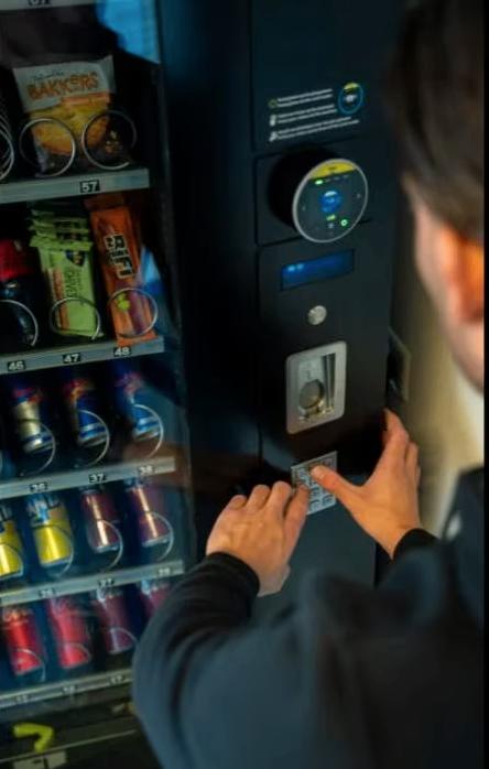 Full Service Vending | Gratis vendingmachine op locatie, Ophalen, Vending Master, Info@vendingmaster.nl, Ewinkel 12, 5431ND Cuijk