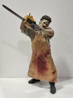 TEXAS CHAINSAW -18 INCH NECA FIGURE (MOTION ACTIVATED SOUND), Ophalen of Verzenden, Zo goed als nieuw