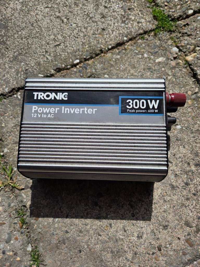 Tronic Power Inverter 300W 12V naar 230V met USB. Omvormer, Ophalen of Verzenden, Gebruikt