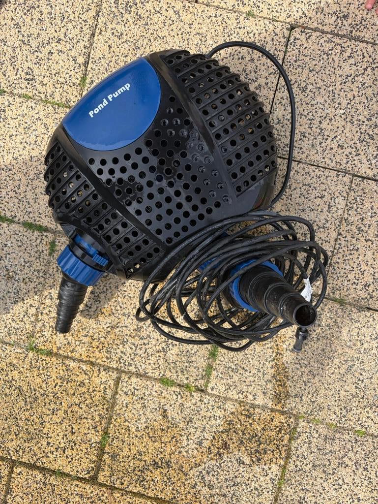 Vijverpomp / Opvoerpomp 6500, Tuin en Terras, Vijver-toebehoren, Ophalen of Verzenden, Zo goed als nieuw, Vijverpomp