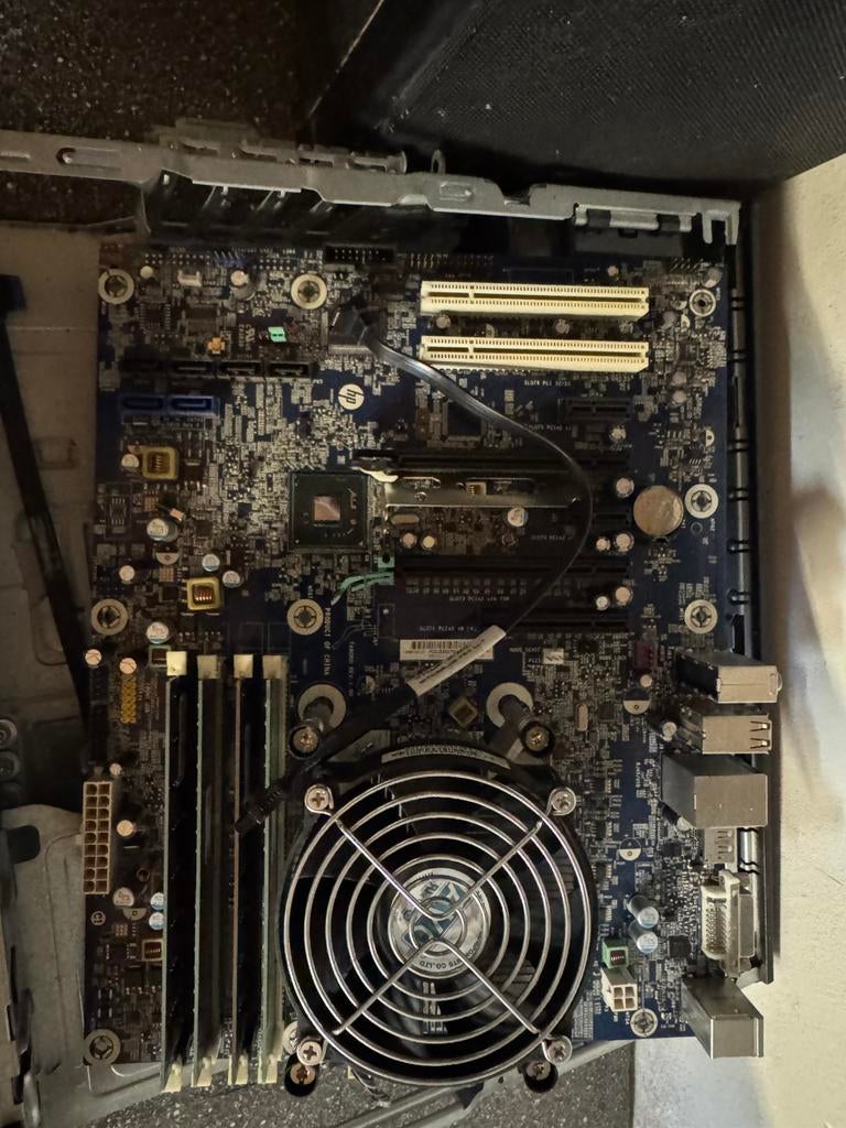 HP moederbord CPU 16GB RAM, Ophalen, Zo goed als nieuw, DDR3