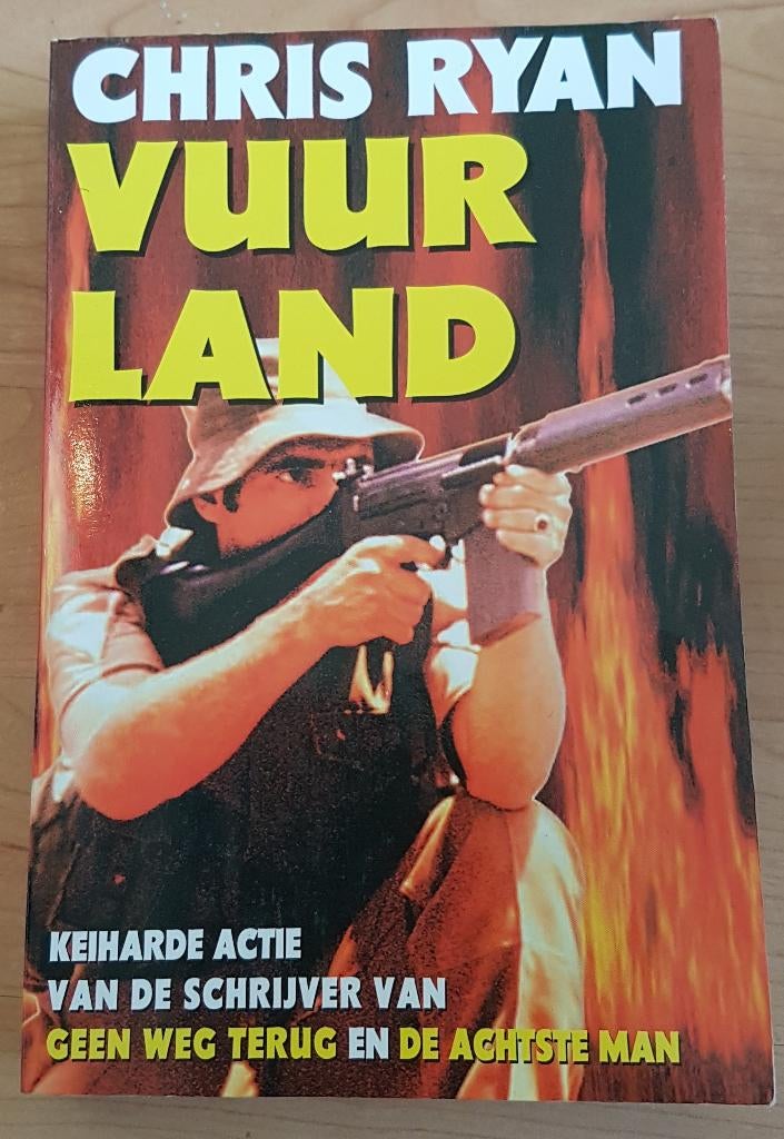 Chris Ryan - Vuurland, Boeken, Ophalen of Verzenden, Gelezen
