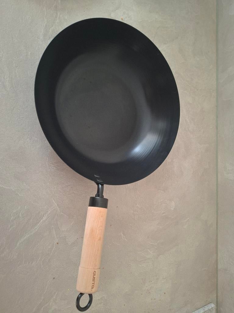 Zwart Gusta wokpan, Ophalen, Zo goed als nieuw, Gietijzer, Wok
