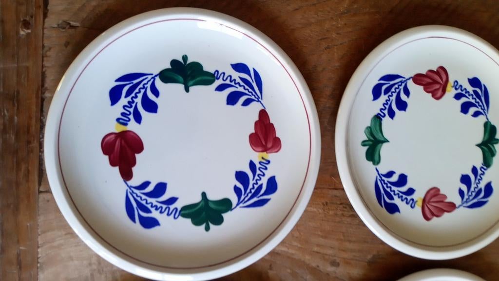 servies Boerenbont gebaks-bordjes 16,5cm 4x, Huis en Inrichting, Ophalen of Verzenden, Zo goed als nieuw, Bord(en), Aardewerk