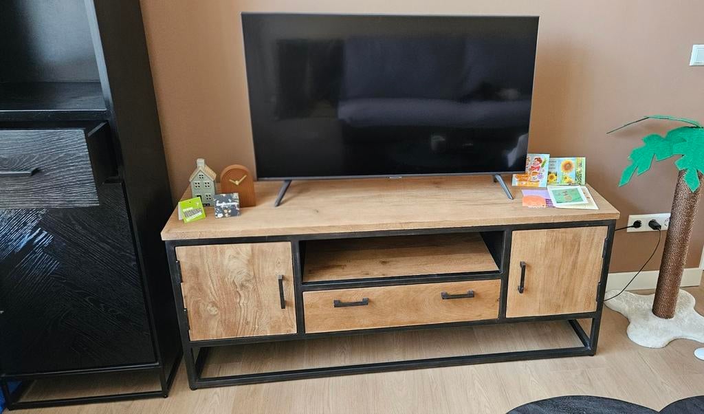 Pronto Wonen TV-meubel(mango hout), Huis en Inrichting, Ophalen, Zo goed als nieuw, Moderne industriële, Minder dan 100 cm