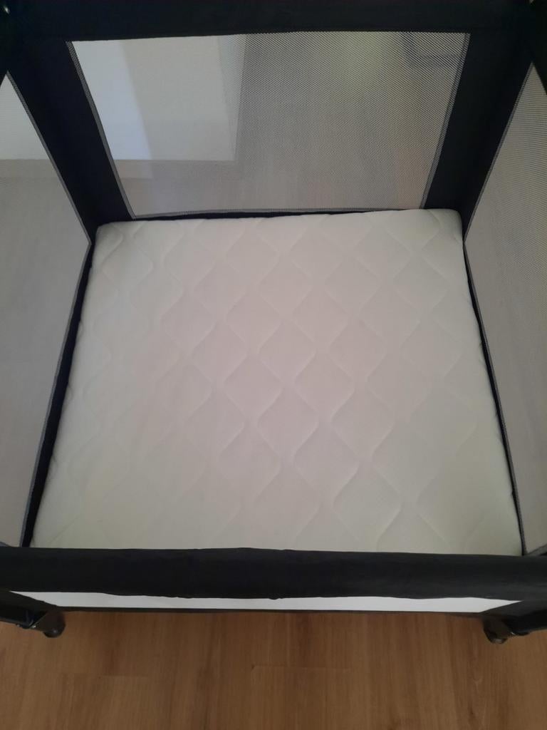 Inklapbare box met matras, Kinderen en Baby's, Ophalen of Verzenden