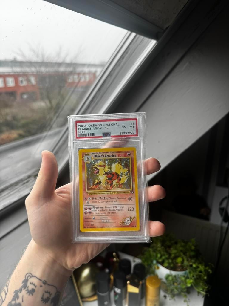 Blaine’s Arcanine PSA 8, Hobby en Vrije tijd, Verzamelkaartspellen | Pokémon, Ophalen of Verzenden, Zo goed als nieuw