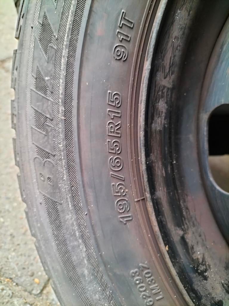 4 Winterbanden met velgen  6Jx15H2 195/65R15, Ophalen of Verzenden, Gebruikt