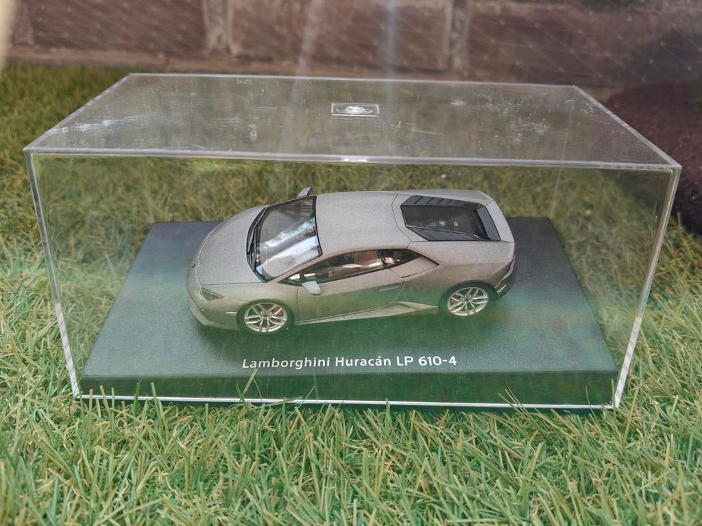 Lamborghini Huracan LP 610-4 1;43 Matgrijs, Ophalen of Verzenden, Auto, Overige merken