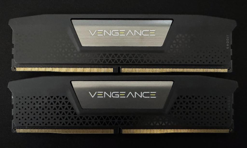 32 GB Corsair Vengeance DDR5 5200MT/s CL40 (2x16), 32 GB, Ophalen of Verzenden, Zo goed als nieuw, Desktop