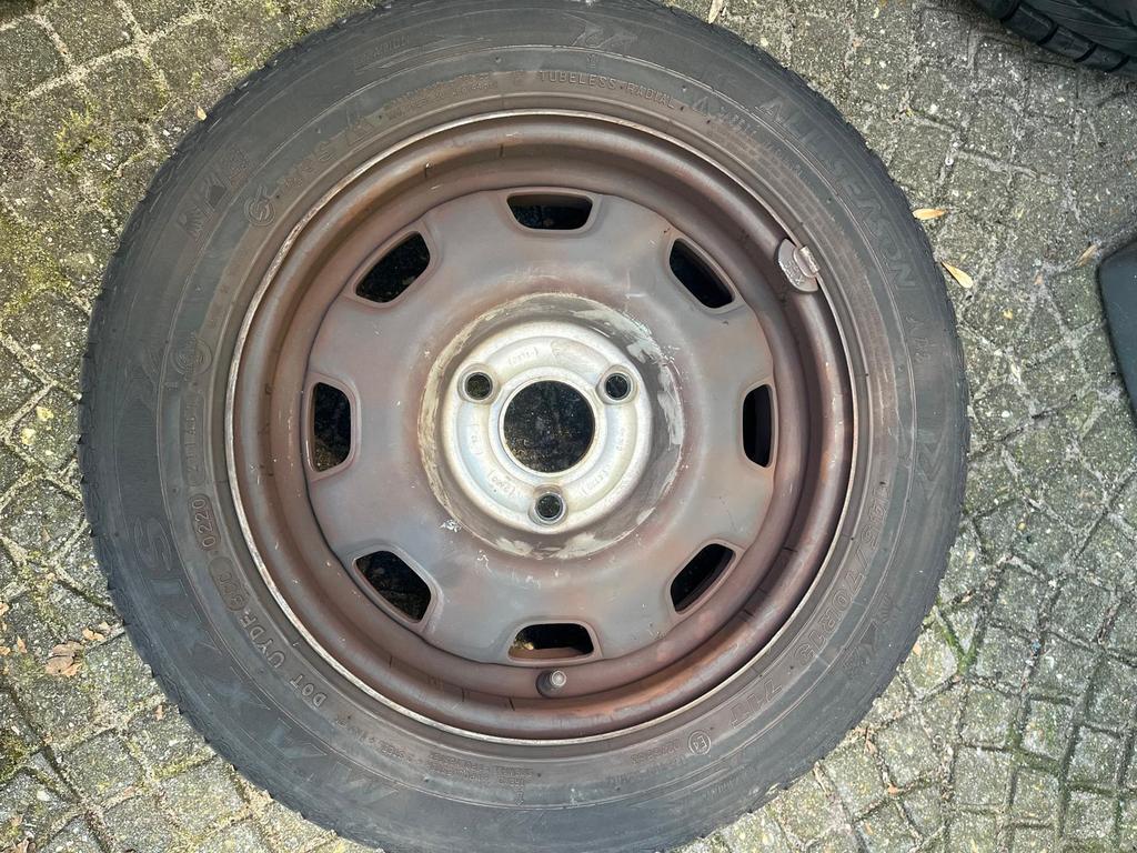 3x98 Wielen Velgen + Banden 4S | Peugeot 106 / Citroen AX, Auto-onderdelen, Ophalen, Gebruikt, All Season, Band(en)