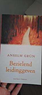 Boek: Bezielend leidinggeven door Anselm Grün, Ophalen of Verzenden