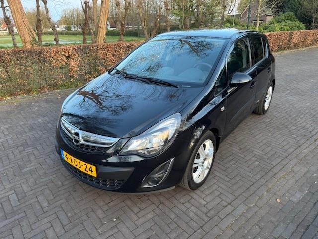 Opel Corsa 1.2-16V Design Edition/Stoelverwarming/Navi/Hleer, Auto's, Opel, Automaat, Euro 5, 750 kg, 4 cilinders
