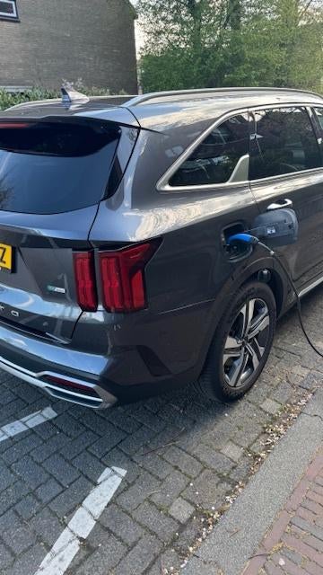 Kia Sorento 1.6 T-gdi 265pk Plug-in Hybrid 4WD Aut 2021, Auto's, Kia, Particulier, Sorento, 360° camera, 4x4, ABS, Achteruitrijcamera