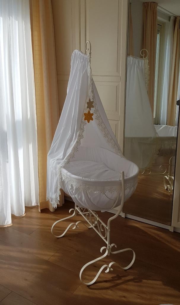 Franse smeedijzeren (schommel) wieg met hemel, Ophalen, Zo goed als nieuw, Wieg