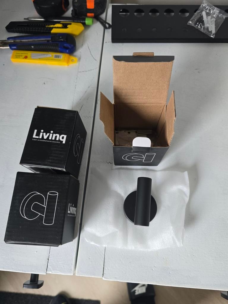 Nieuwe zwarte handdoekhaak 3 stuks, Wandhaken, Nieuw, Ophalen of Verzenden, Minder dan 100 cm