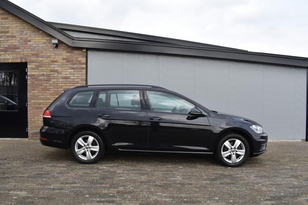 Volkswagen GOLF 1.0 TSI Comfortline, Navi, PDC, AUT, Gebruikt, 116 pk, Zwart, Electronic Stability Program (ESP)
