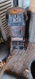 Antieke Houtkachel - Decoratief en Functioneel, Huis en Inrichting, Kachels, Ophalen, Gebruikt, Houtkachel, Vrijstaand
