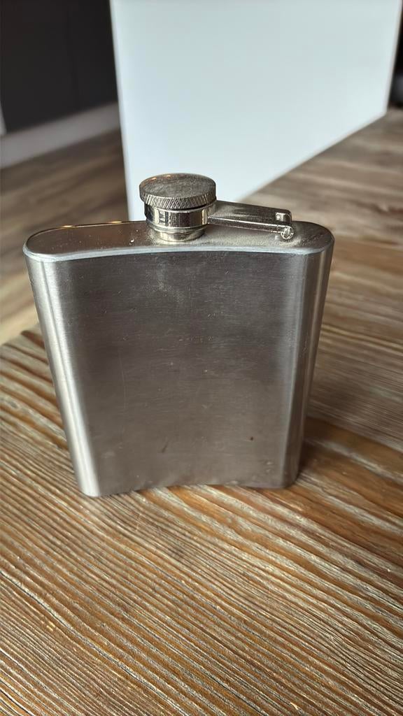 Metalen drink fles, Verzamelen, Wijnen, Ophalen of Verzenden, Zo goed als nieuw, Overige gebieden, Overige typen