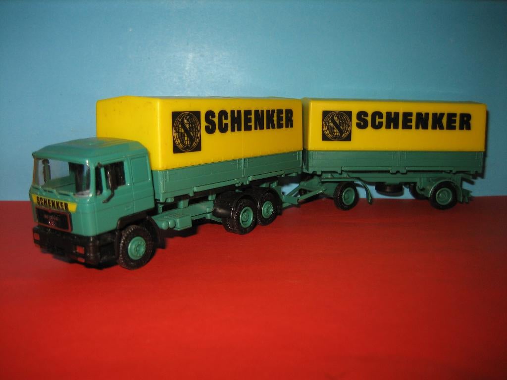 Schenker  MAN  combi met afzetbakken  Herpa, Ophalen of Verzenden, Zo goed als nieuw, Bus of Vrachtwagen, Herpa