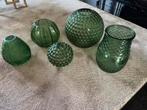 5 groene glazen vazen in verschillende maten, Ophalen, Minder dan 50 cm, Groen, Glas