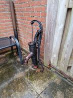 Gietijzeren Zwengelpomp - Decoratief Nostalgisch Element, Ophalen
