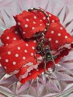 Sleutelhanger rood met witte stippen, Ophalen, Nieuw