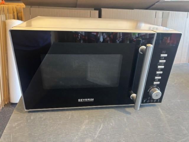 Severin MW7773 Combi Magnetron met Grill en Hetelucht 20 L, Combimagnetron, Gebruikt, Ophalen of Verzenden, Vrijstaand