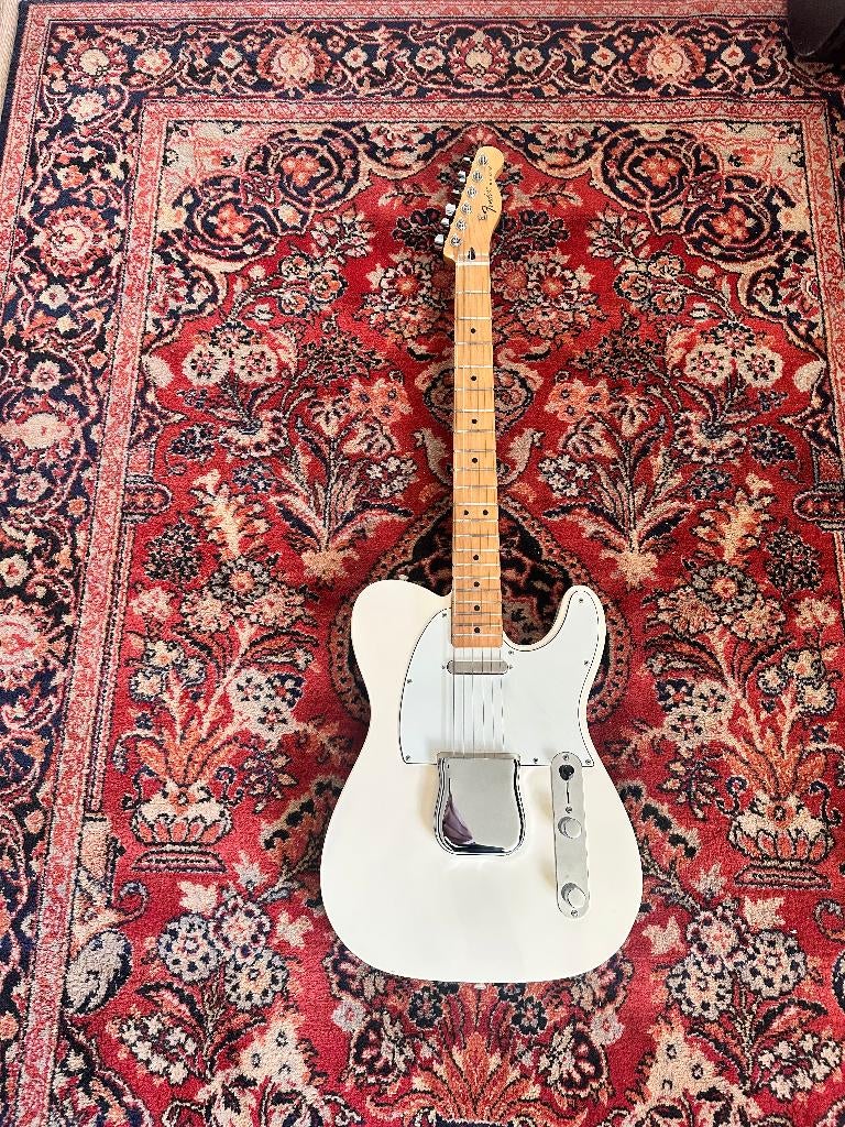 fender Telecaster MIM, Muziek en Instrumenten, Snaarinstrumenten | Gitaren | Elektrisch, Ophalen, Zo goed als nieuw, Solid body