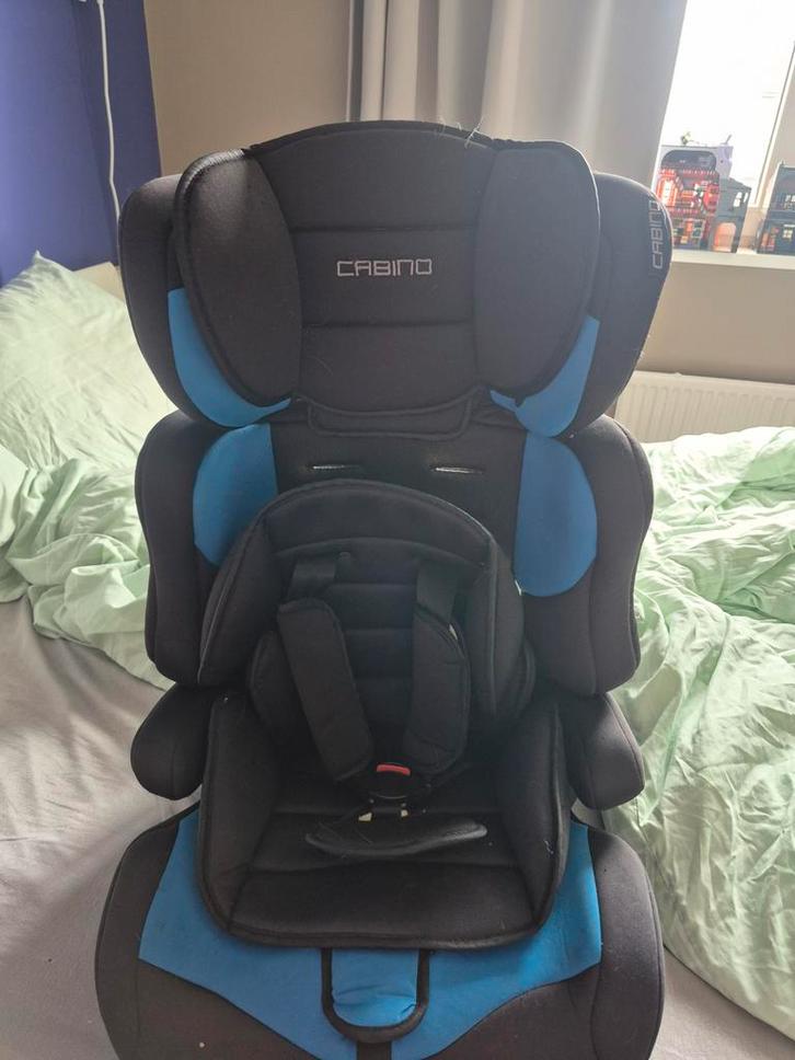 Nog zeer nette stoel verhoger met 3 punts gordel, Kinderen en Baby's, Autostoeltjes, Zo goed als nieuw, Overige merken, 15 t/m 36 kg