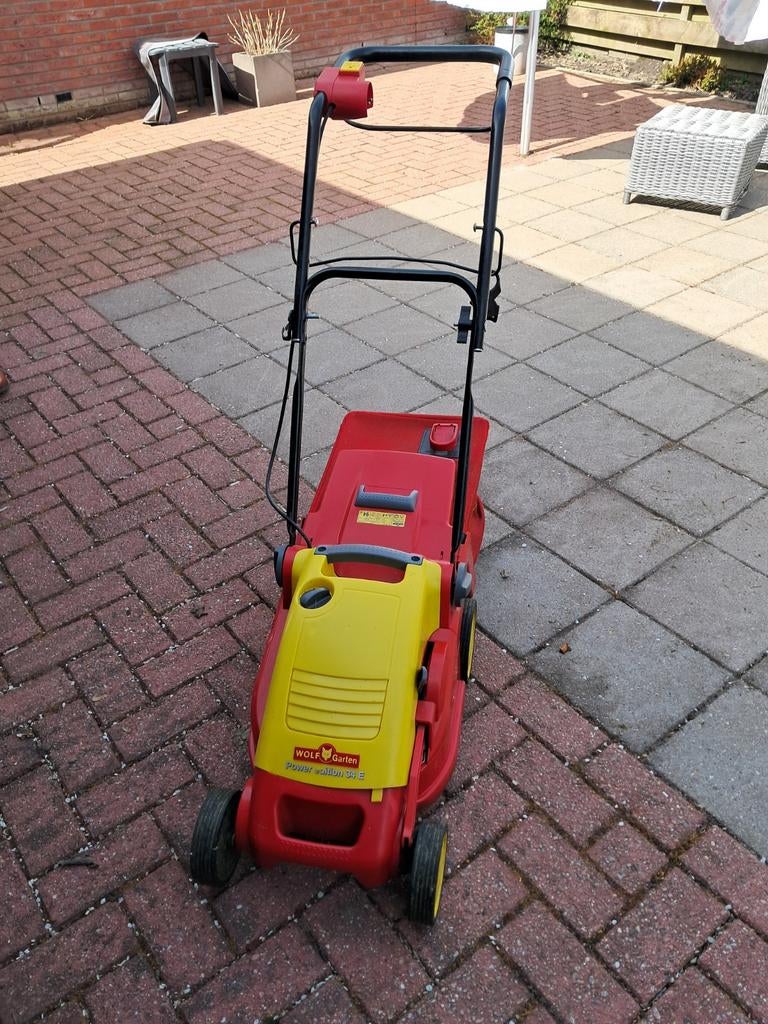 Wolf-Garten elektrische grasmaaier met stroom kabel, Ophalen of Verzenden, Gebruikt