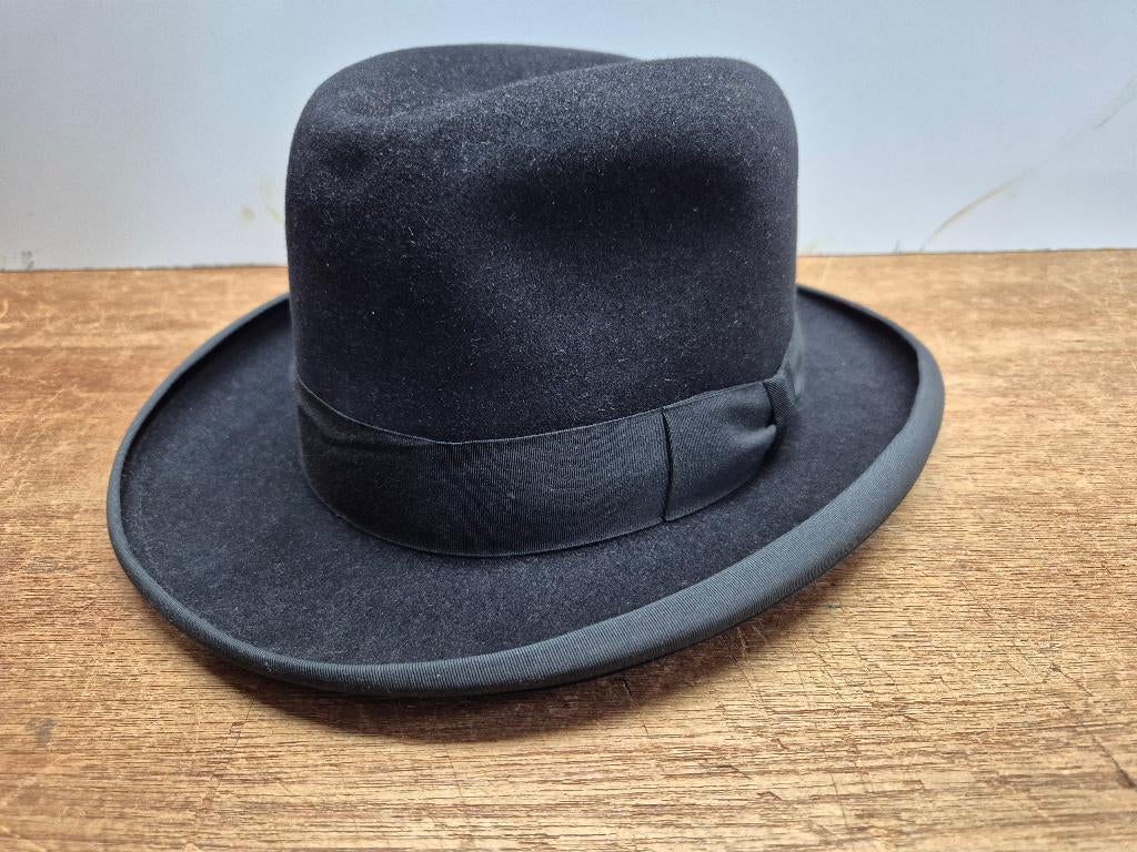 Homburg maffia vilten hoed. Vintage en stijlvol. maat 56, Homburg, 56 of 57 cm (M, 7 of 7⅛ inch), Hoed, Ophalen of Verzenden