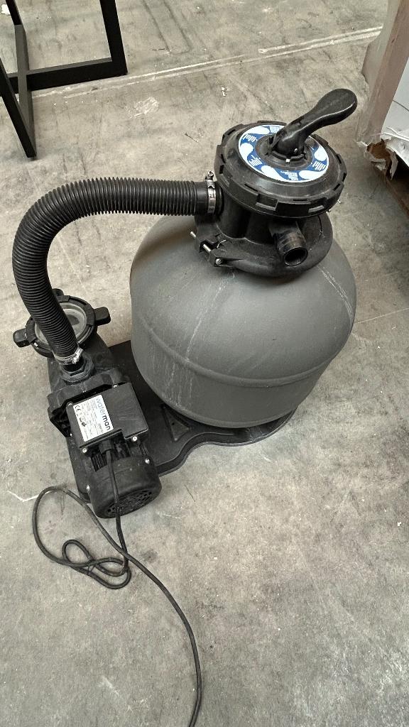 pomp voor in zwembad, Ophalen, Zo goed als nieuw, Zwembadpomp