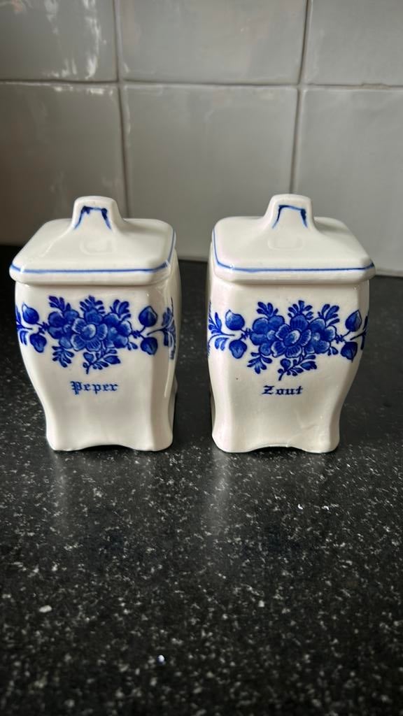 Antieke kruidenpotjes twee stuks Delfst blauwe stijl, Ophalen of Verzenden