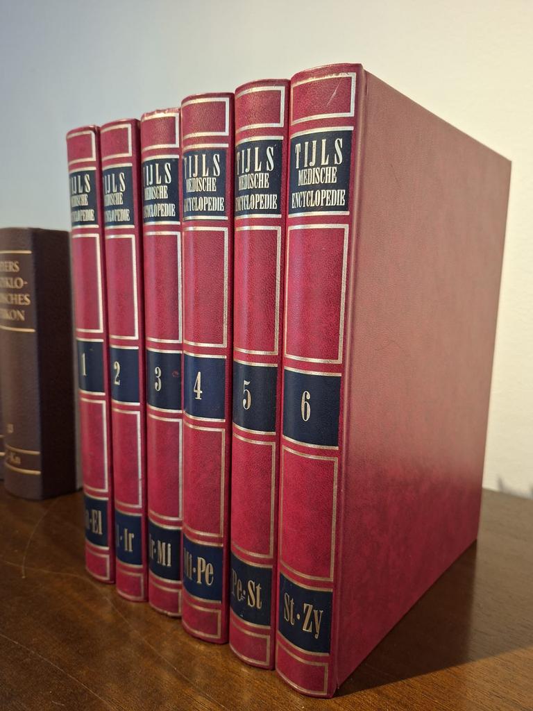 Tijls Medische Encyclopedie, complete set, Boeken, Encyclopedieën, Ophalen, Gelezen, Medisch, Complete serie