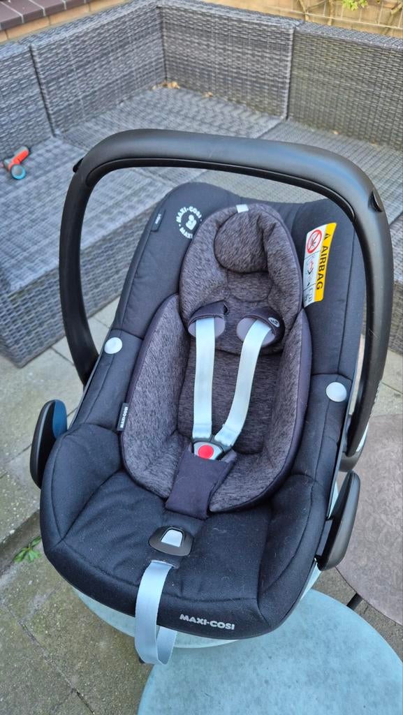 Maxi Cosi Pebble Pro i-Size Essential black, Autogordel, Ophalen of Verzenden, Zo goed als nieuw, 0 t/m 13 kg