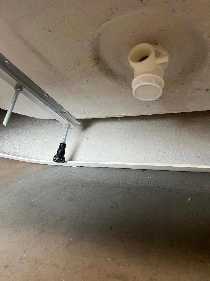 Beschadigd ligbad nummer 6 van 10., Doe-het-zelf en Verbouw, Sanitair, Gebruikt, Bad, Ophalen