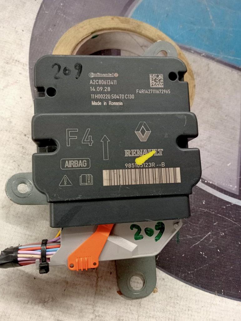 Renault Captur (2R)  Airbag module 985105123R, Gebruikt, -, Renault, -
