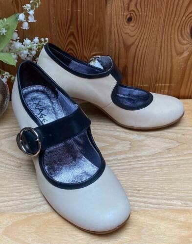 XAGE schoenen maat 36 NIEUW, Kleding | Dames, Schoenen, Nieuw, Sneakers of Gympen, Overige kleuren, Ophalen of Verzenden