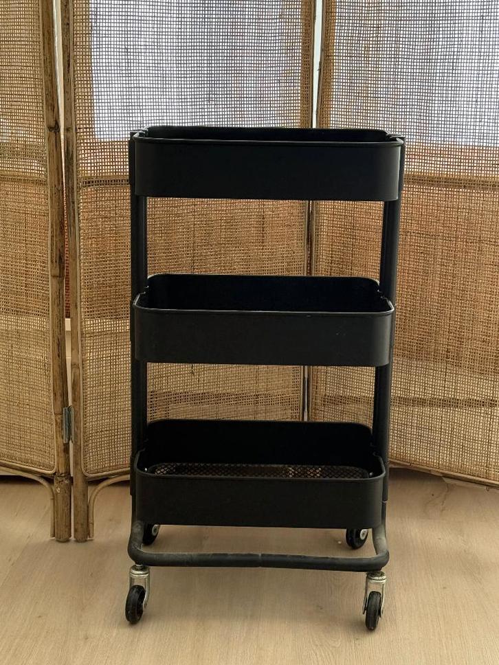 IKEA trolley, Huis en Inrichting, Keuken | Keukenelementen, Gebruikt, Minder dan 100 cm, 50 tot 100 cm, 25 tot 50 cm, Zwart, Ophalen