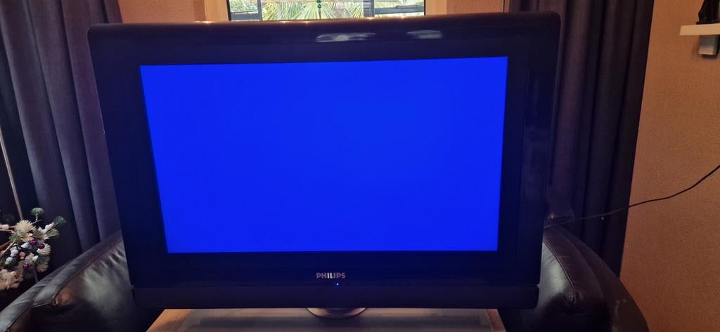 Philips backlight tv met glazenvoet, Ophalen, Philips, Gebruikt, 50 Hz