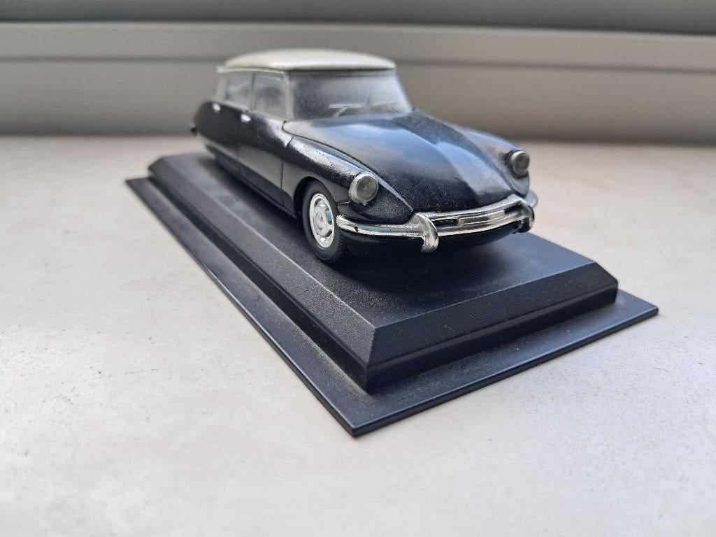 CITROEN DS19 1/43, Ophalen of Verzenden, Zo goed als nieuw, Auto, Overige merken