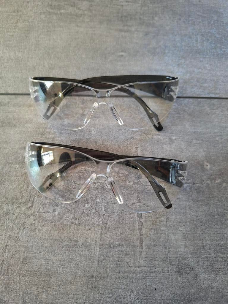 2 kinder veiligheidsbrillen samen 2 euro, Ophalen of Verzenden, Overige merken