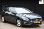 Volvo V60 2.0 D2 Summum Business Leer/Stoelverwarming/Naviga, Auto's, Volvo, Gebruikt, 1969 cc, Diesel, Lichtsensor