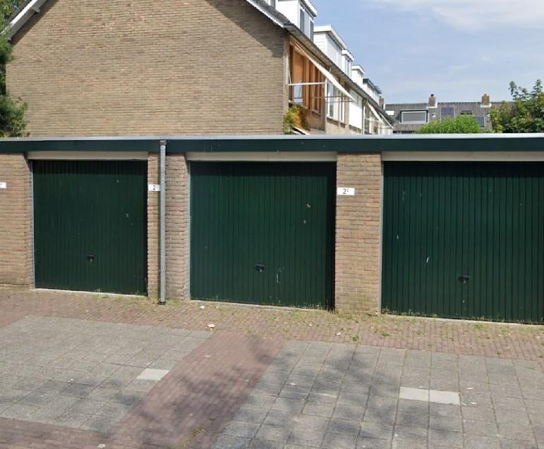 Garage te huur in Voorschoten, Huizen en Kamers, Garages en Parkeerplaatsen, Zuid-Holland