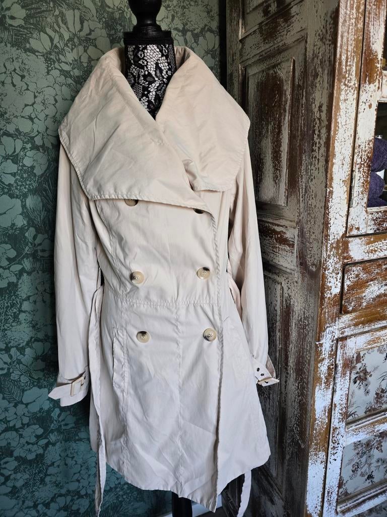 *NIEUW* SOEPEL& ZIJDEZACHT ZOMER JAS RINO & PELLE
38 - INFO, Ophalen of Verzenden, Nieuw, Maat 38/40 (M), Beige