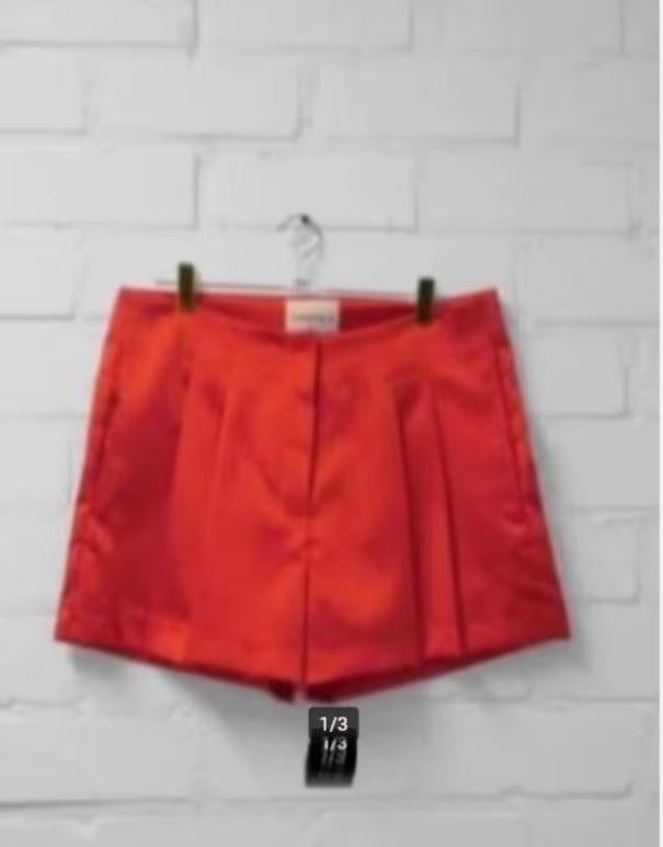 CHPTR-S - Prachtig shortje maat 34 - Nieuw €150 - CHPTRS