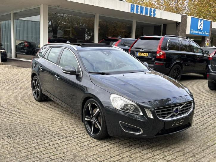 Volvo V60 3.0 T6 AWD Summum Schuifdak Standkachel On call Ke, Auto's, Volvo, Bedrijf, Te koop, V60, 4x4, ABS, Airbags, Airconditioning